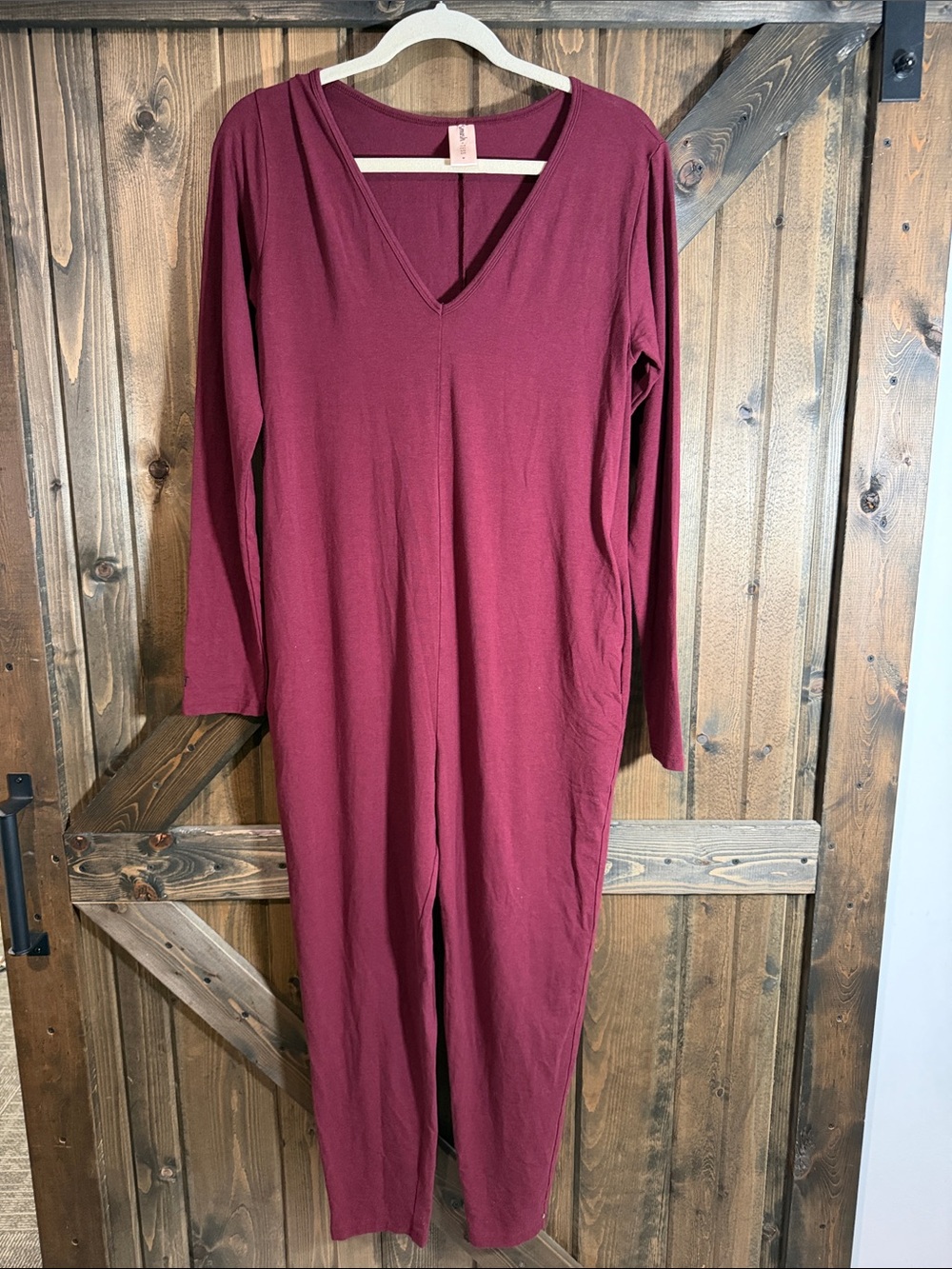 Smash + Tess Burgundy Long-Sleeve V-Neck Maxi Dress